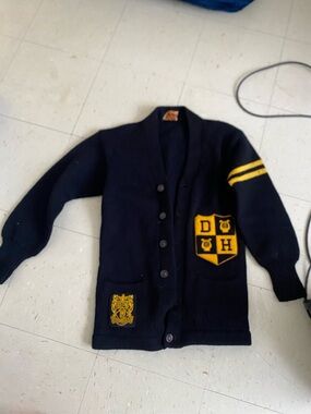 VINTAGE 1960’S WOOL VARSITY CARDIGAN  KNITTING MASTERS MED